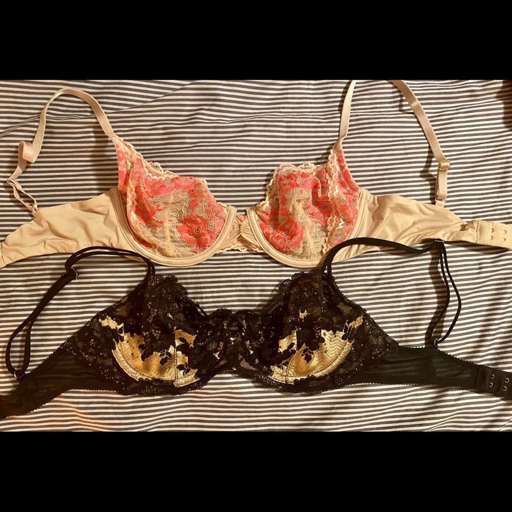 Two Victoria Secret Unlined Underwire Bras 32D